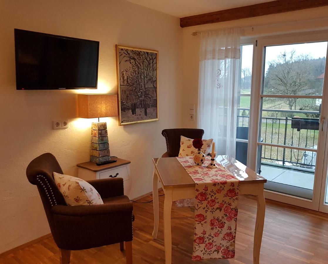 Landgut Apfelrose Hotel Friedrichshafen Ngoại thất bức ảnh